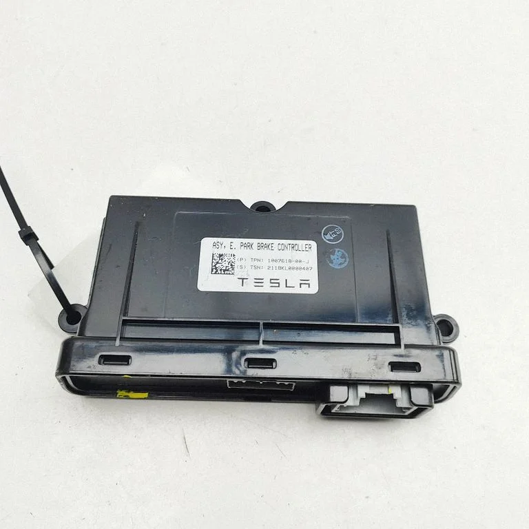 Aizmugurējo bremžu (EMF) vadības bloks – Tesla Model S (2012-)