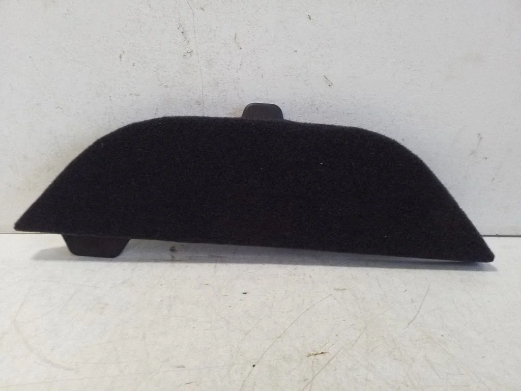 Trunk/boot trim cover 5840878010