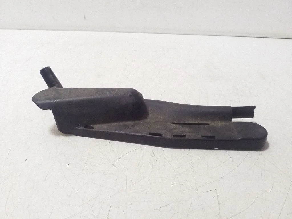 Cita bagāžnieka apdares detaļa – Volkswagen Jetta V (2005-2010)
