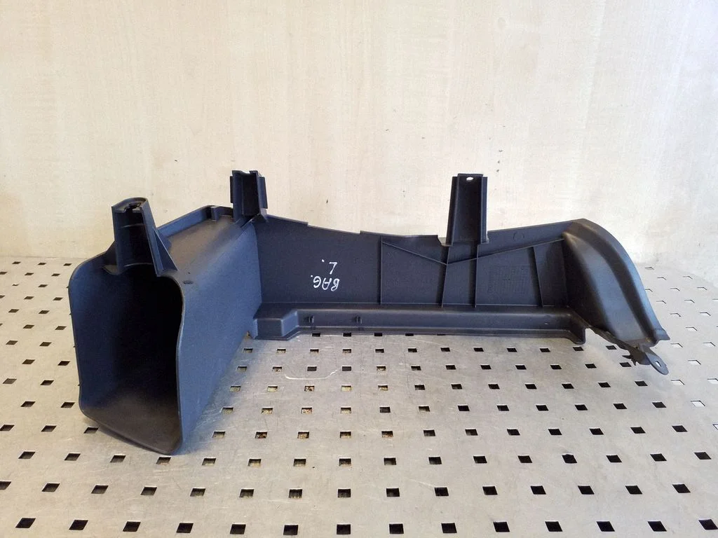 Other trunk/boot trim element 6Q6867761F