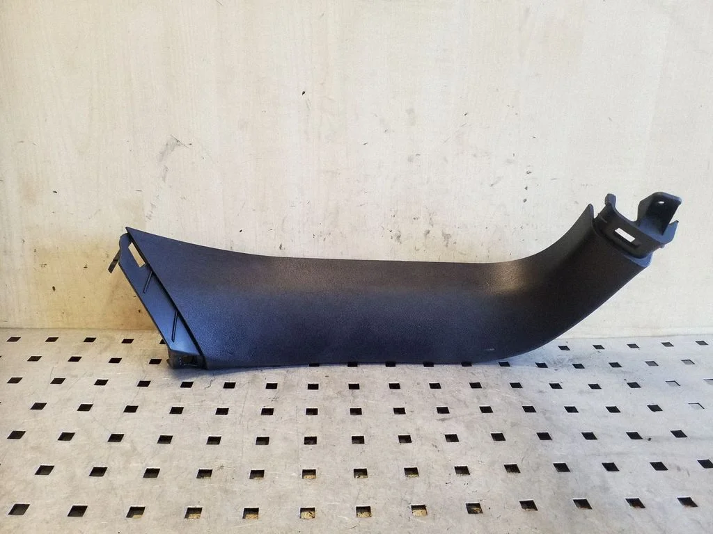 Other trunk/boot trim element 817312Y000
