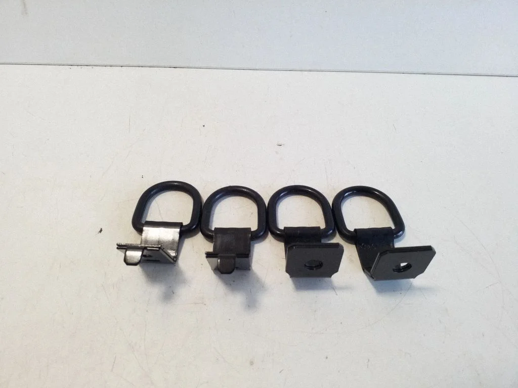 Tie down hook / loop