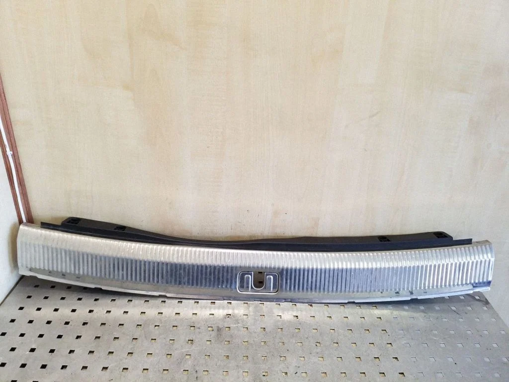 Trunk/boot sill cover protection 4F9864483