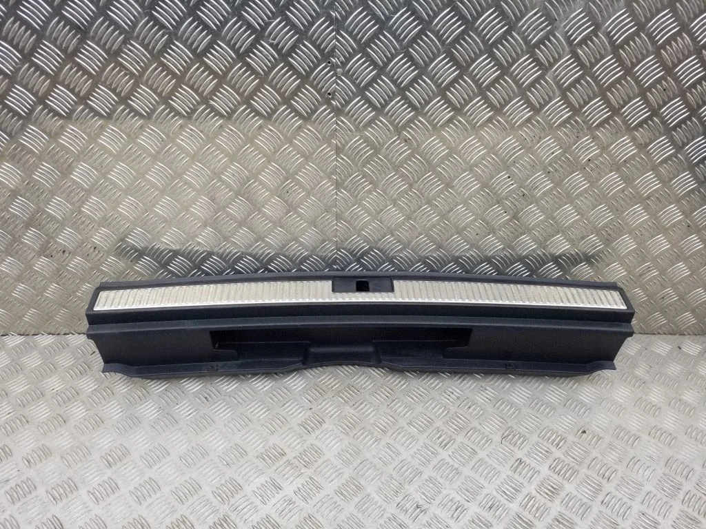 Trunk/boot sill cover protection 3V9863459