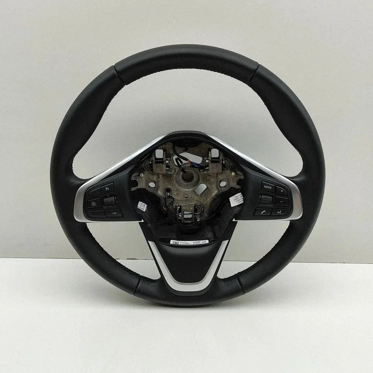 Steering wheel 6877508