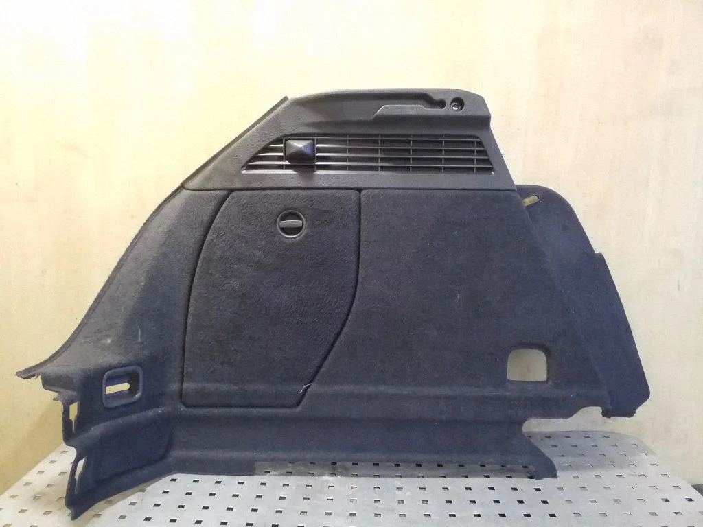 Trunk/boot side trim panel 8V4863879D
