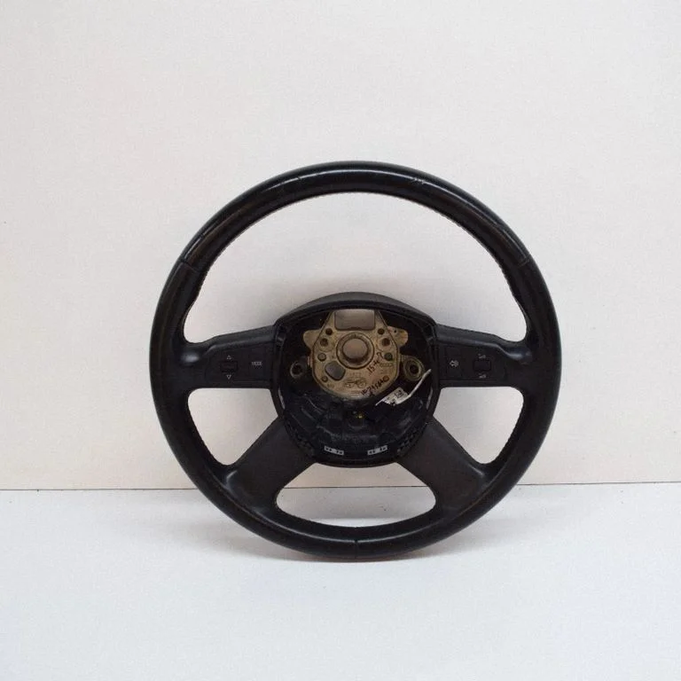 Steering wheel 61680010A