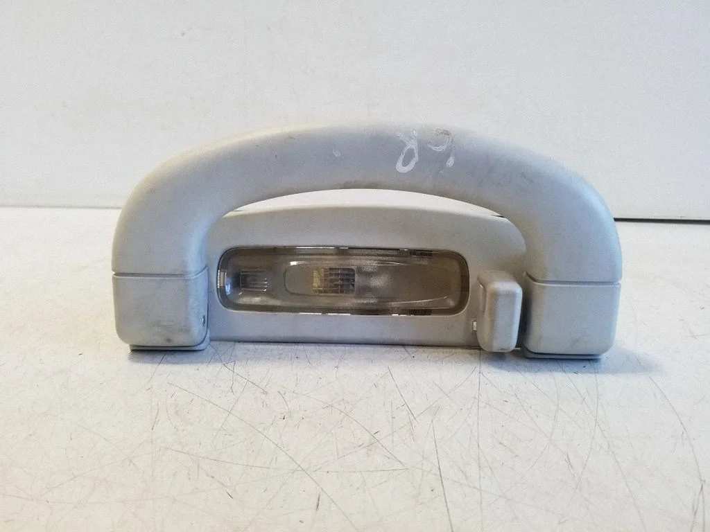 Tagumine lae käepide D817