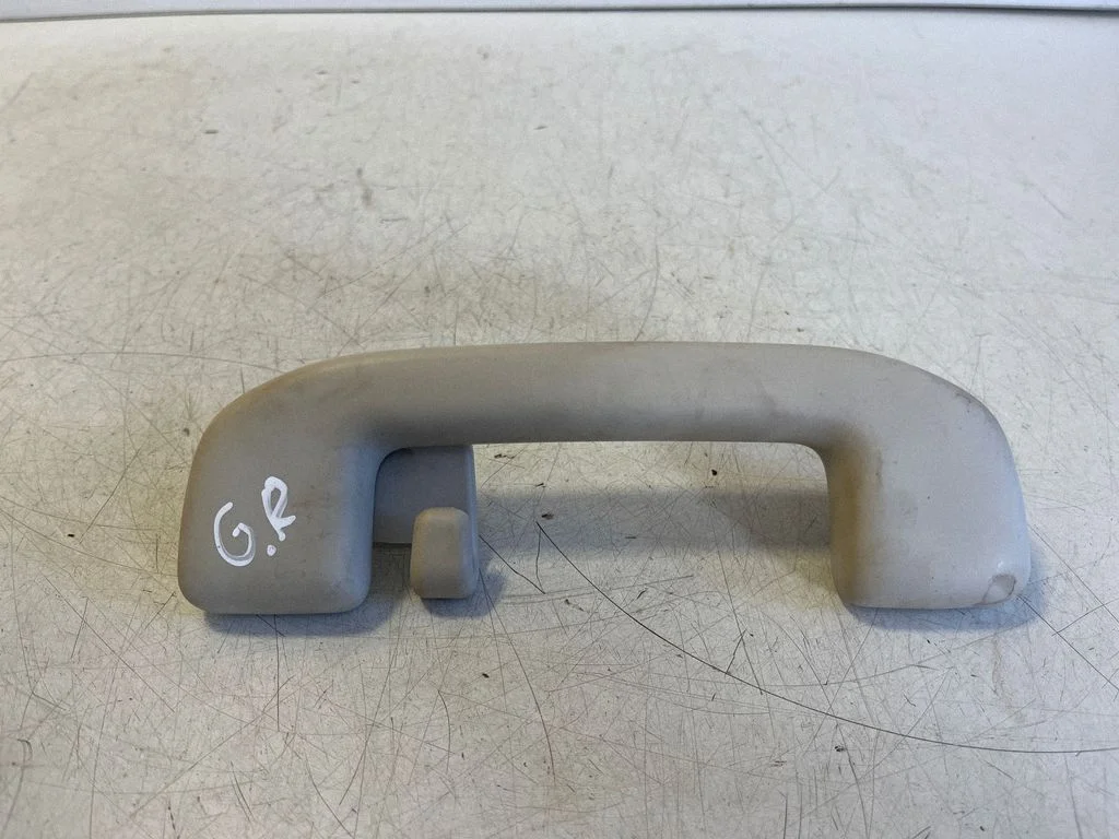 Rear interior roof grab handle 74612B7040