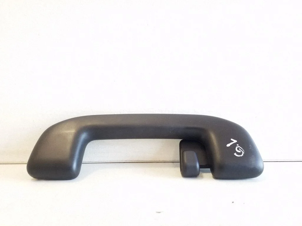 Rear interior roof grab handle 74613B7040