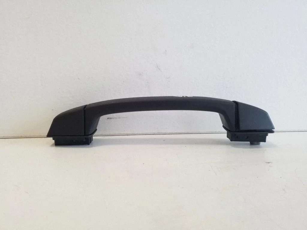 Rear interior roof grab handle – BMW X3 E83 (2003-2010)