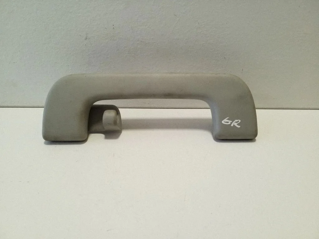 Tagumine lae käepide 8R0857607H