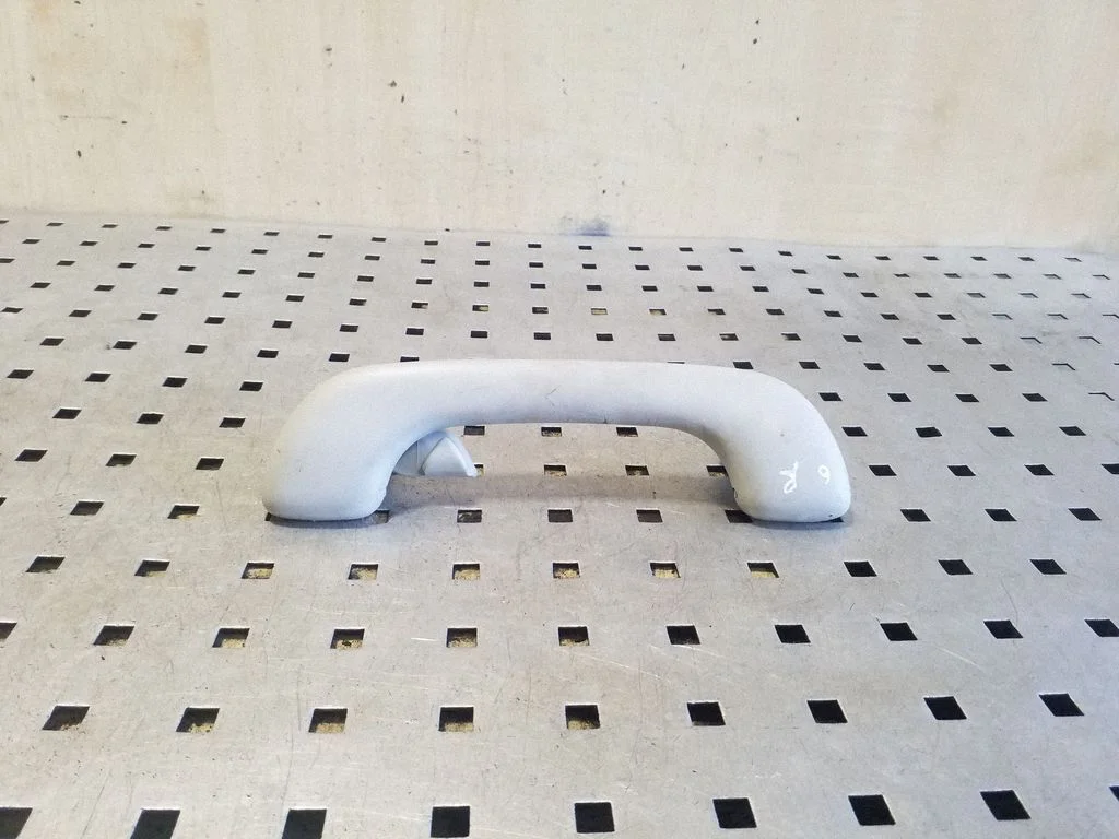 Tagumine lae käepide 8200003209