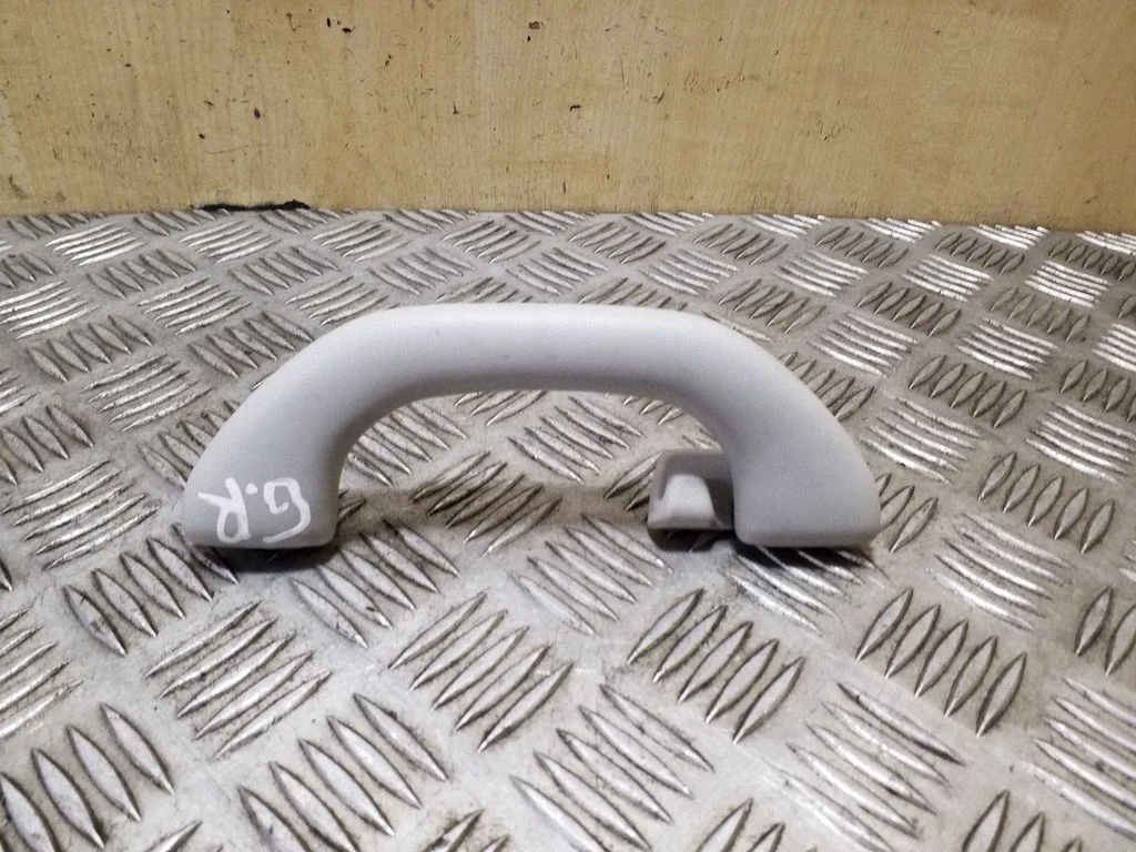 Rear interior roof grab handle 5L6857607J