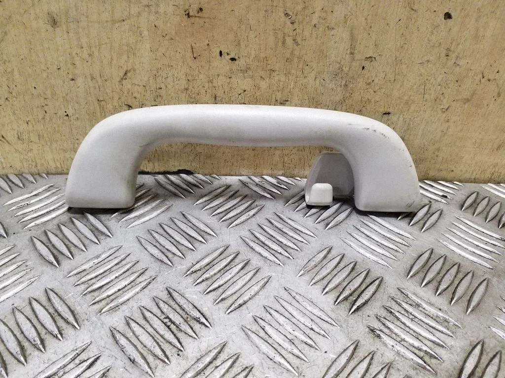 Rear interior roof grab handle – Subaru Outback (2009-2014)