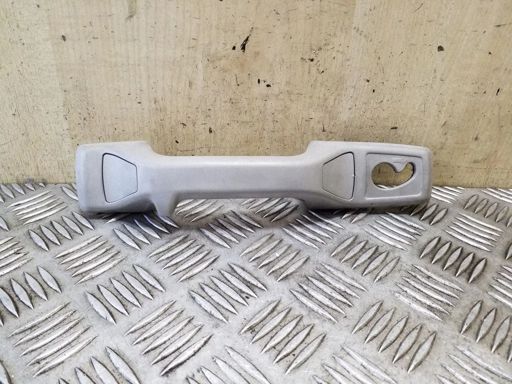 Rear interior roof grab handle