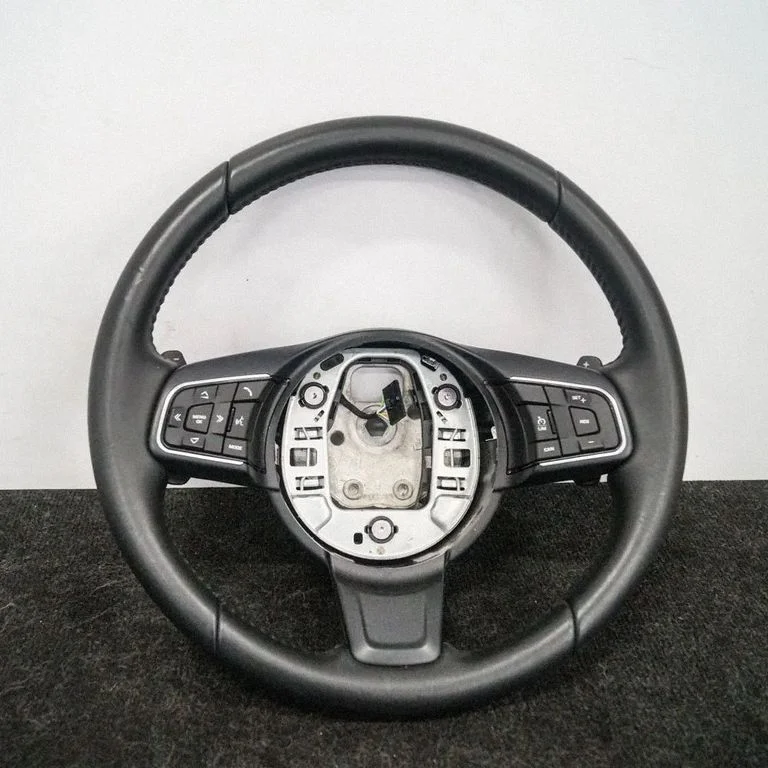 Steering wheel – Jaguar XE (2015-)