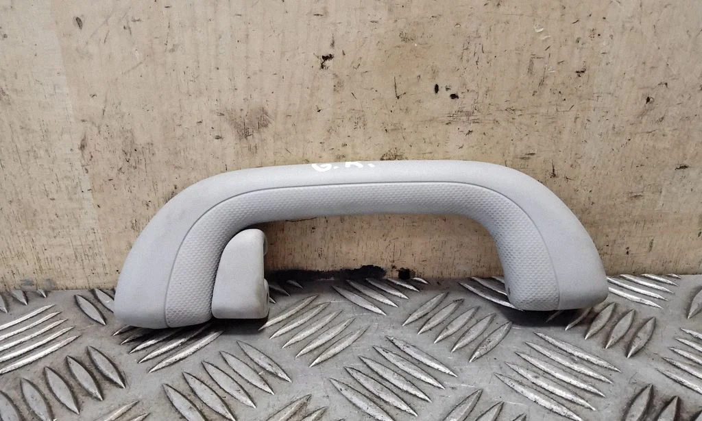 Rear interior roof grab handle – right