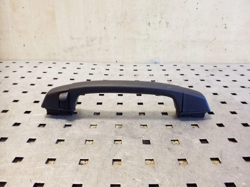 Rear interior roof grab handle – BMW X3 E83 (2003-2010)
