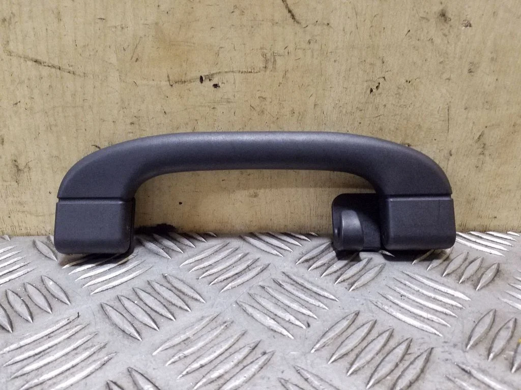 Tagumine lae käepide 6977693