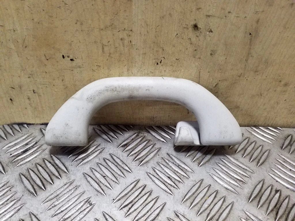Rear interior roof grab handle 6Y0857607J