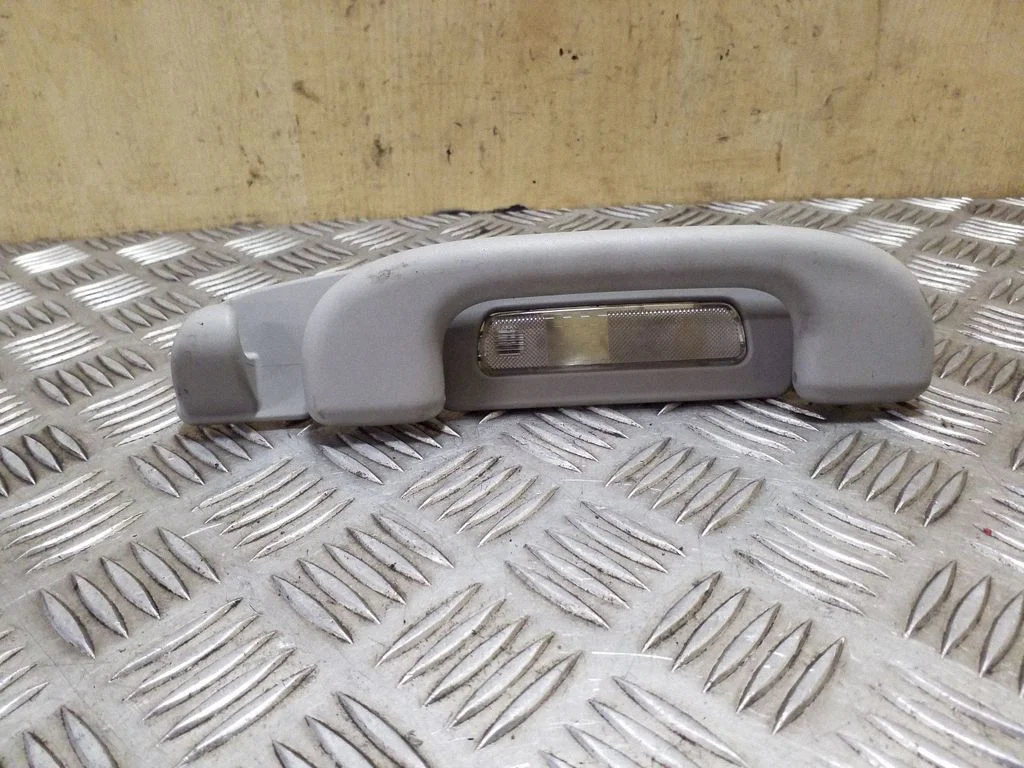 Rear interior roof grab handle – Mercedes-Benz ML-Class W164 (2005-2011)