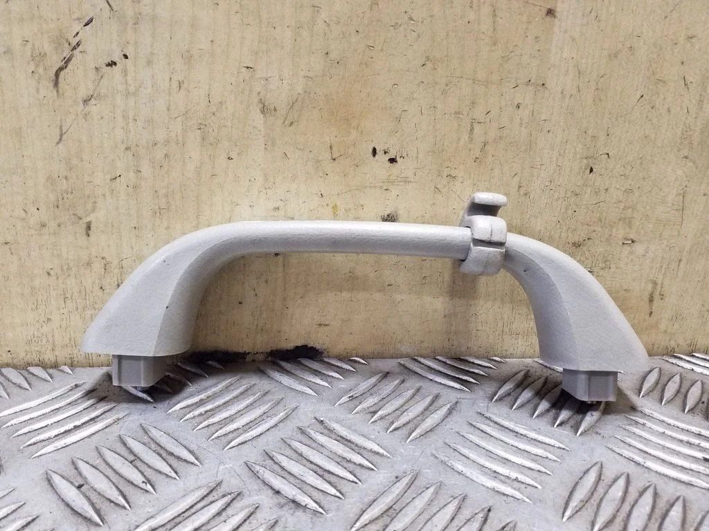 Rear interior roof grab handle – Opel Frontera B (1998-2004)