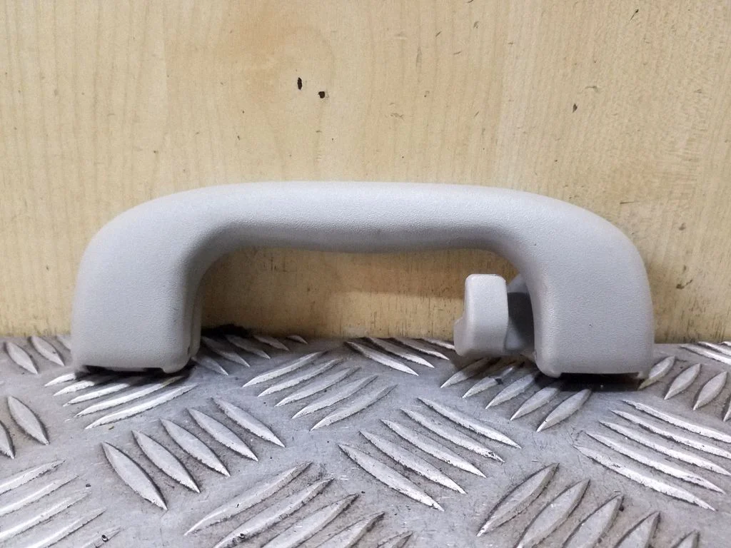 Rear interior roof grab handle – Opel Insignia A (2008-2017)