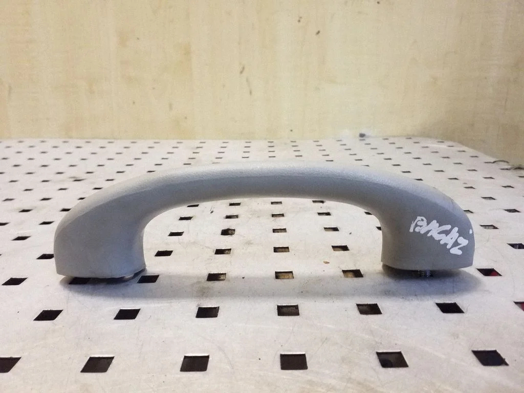 Uchwyt sufitowy tylny – Toyota Yaris Verso (1999-2005)