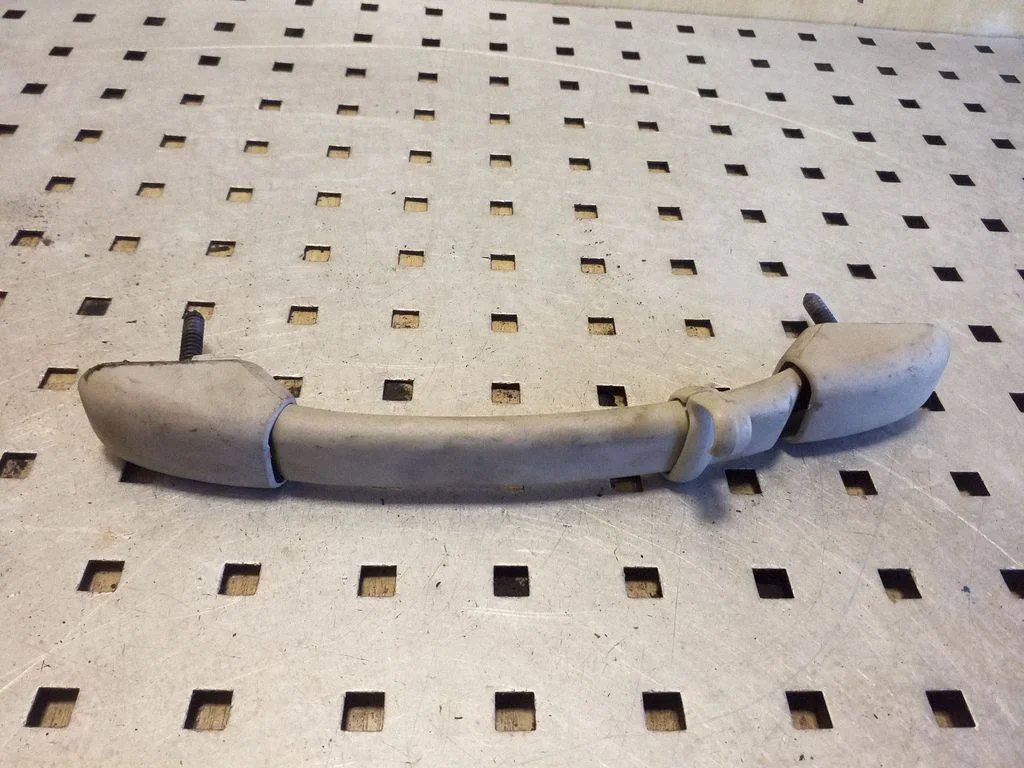 Rear interior roof grab handle – Peugeot 307 (2001-2005)