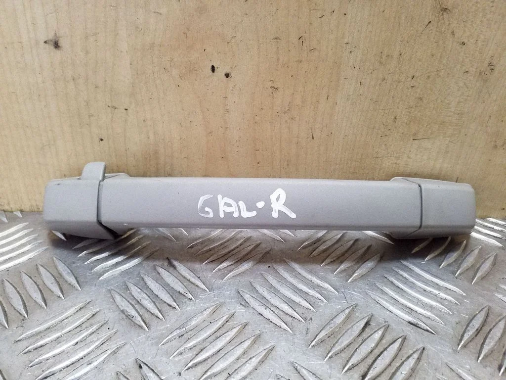 Rear interior roof grab handle – right