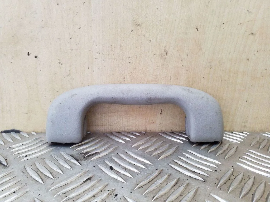 Rear interior roof grab handle – Opel Vectra C (2002-2005)
