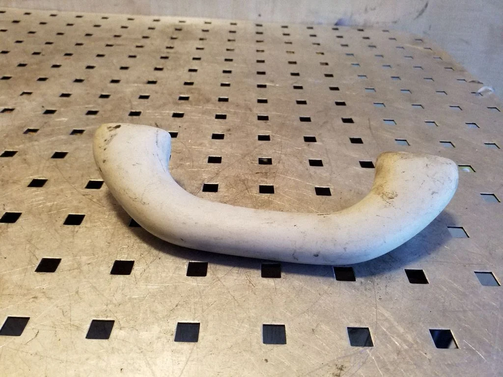 Tagumine lae käepide