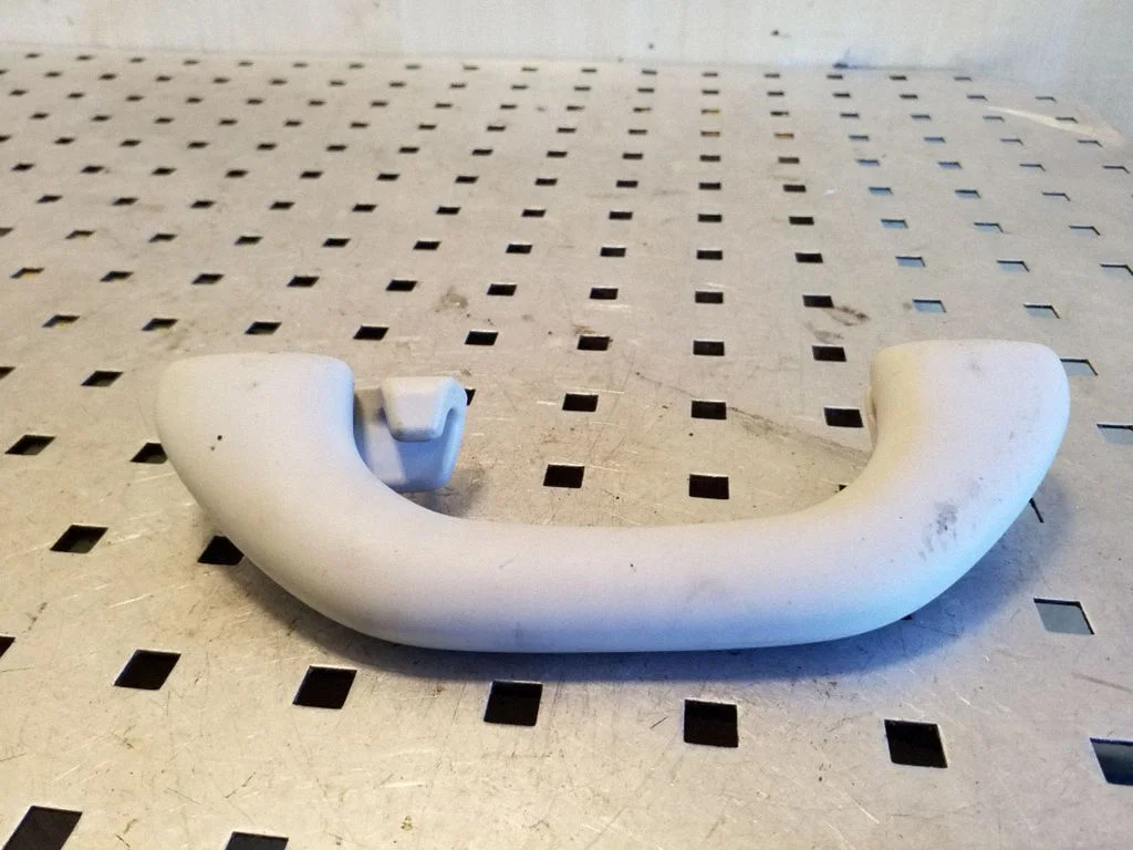 Rear interior roof grab handle 6N0857607AC