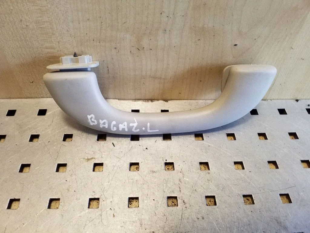 Rear interior roof grab handle