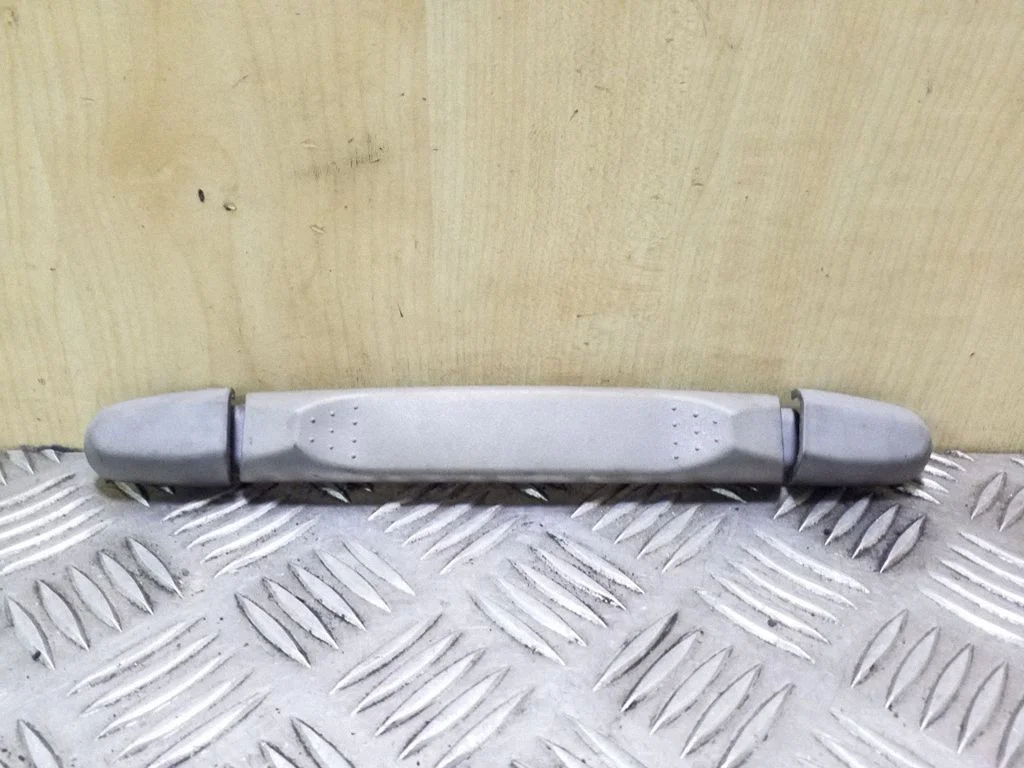 Rear interior roof grab handle – KIA Sorento (2002-2009)