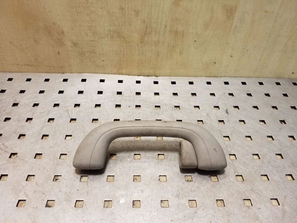 Rear interior roof grab handle 853422S000