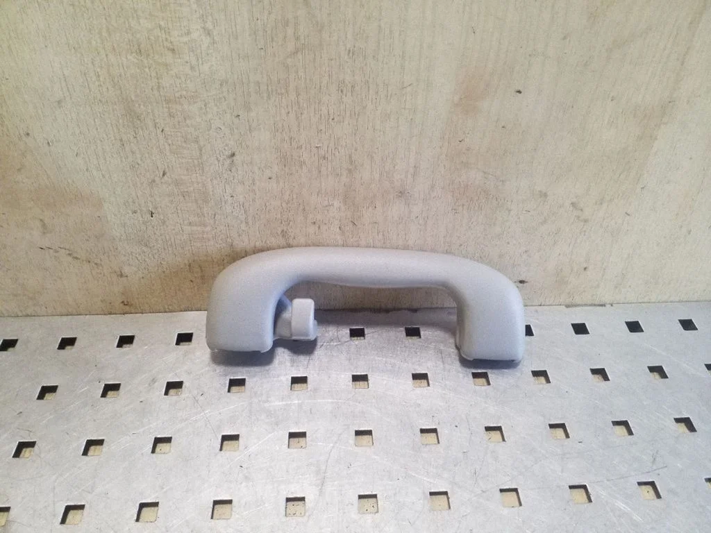Rear interior roof grab handle – Opel Zafira C (2011-2019)