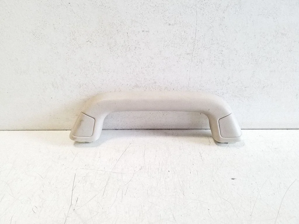 Front interior roof grab handle – Mitsubishi L200 (2015-)