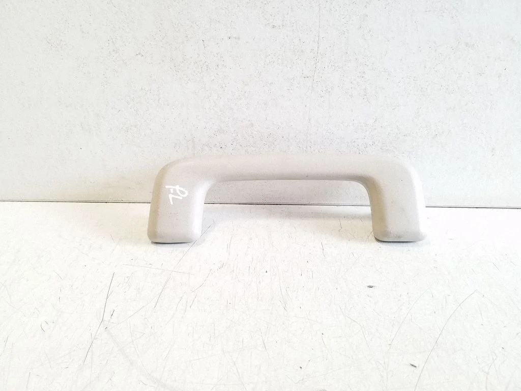 Front interior roof grab handle – Mitsubishi L200 (2015-)