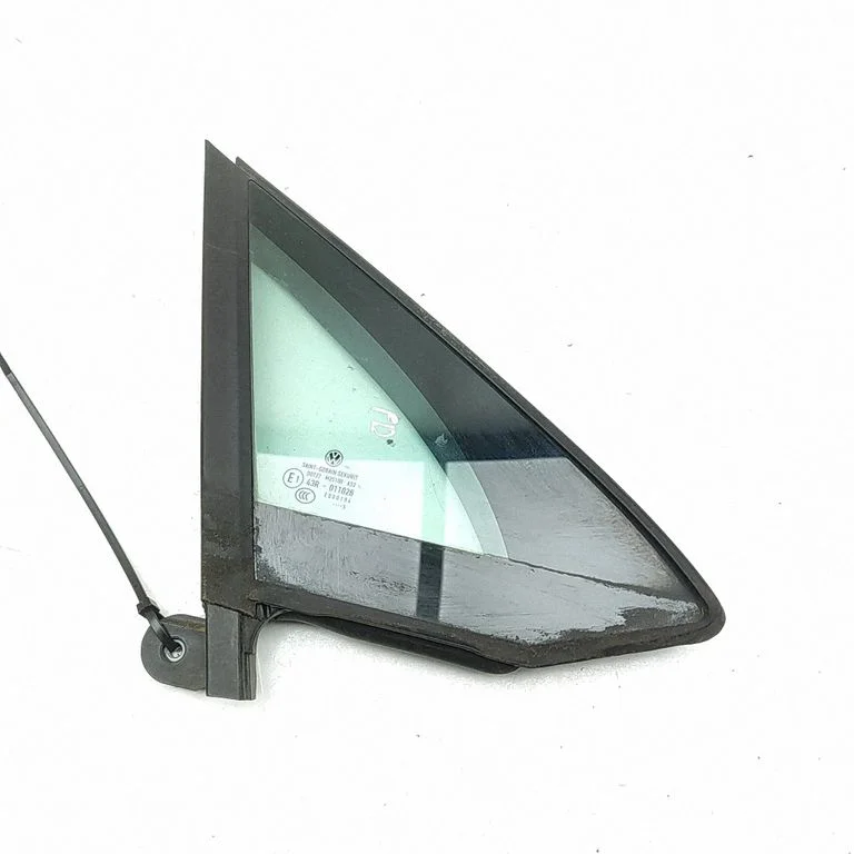 Front door vent window glass four-door – Volkswagen Passat CC (2008-2016)