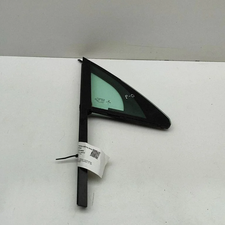 Front door vent window glass four-door 95B845114E