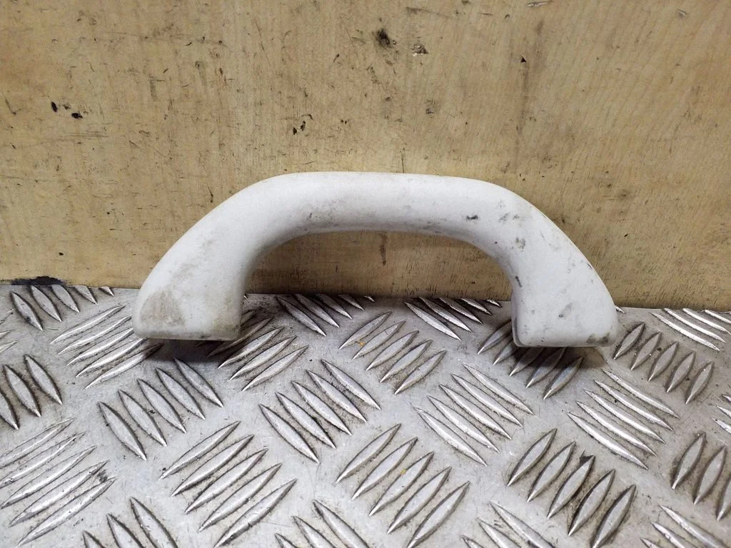 Front interior roof grab handle 6Y0857607M
