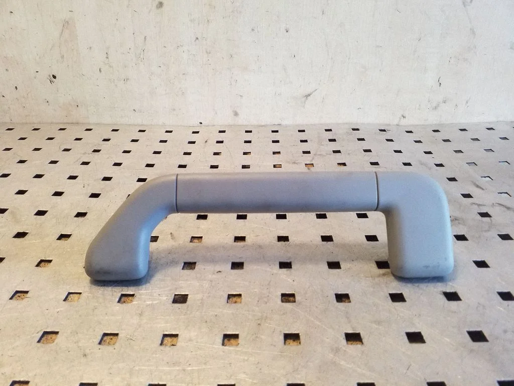 Front interior roof grab handle 7L0857607A