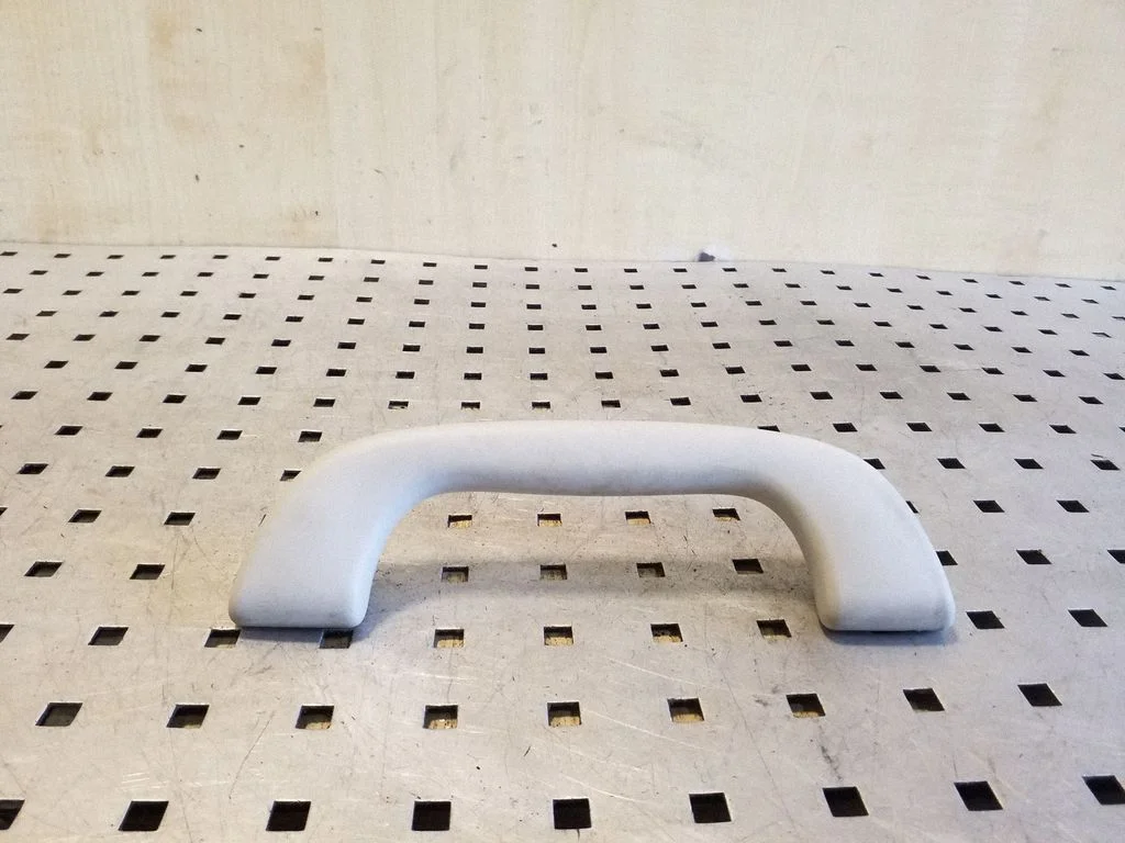 Front interior roof grab handle – right