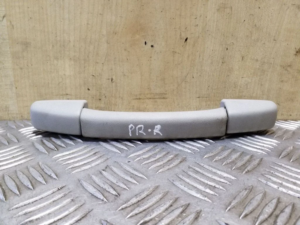 Front interior roof grab handle – right