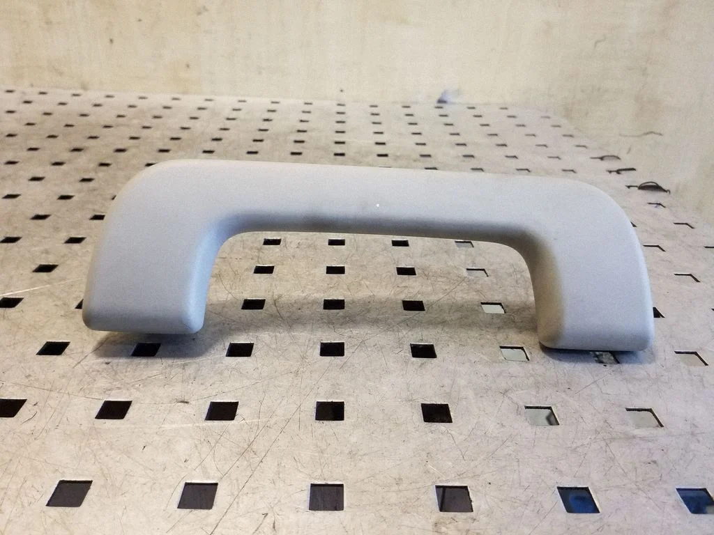 Front interior roof grab handle 8R0857607H
