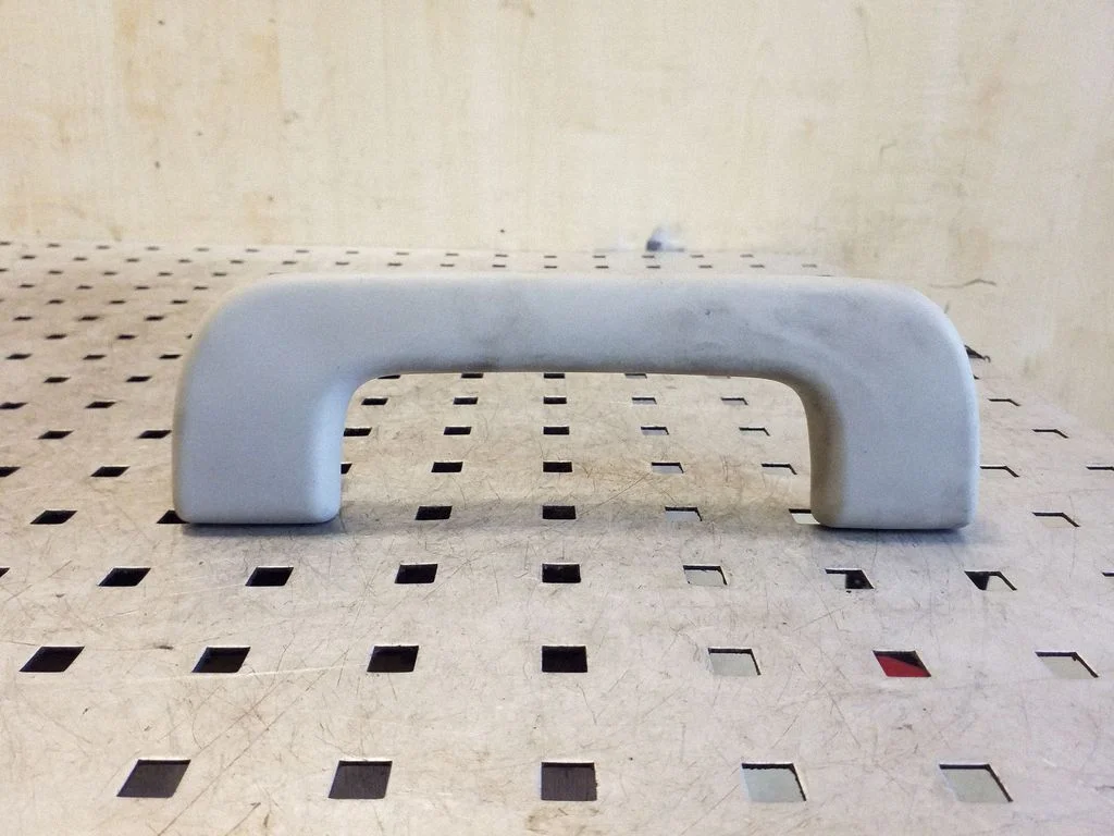 Front interior roof grab handle 8R0857607H