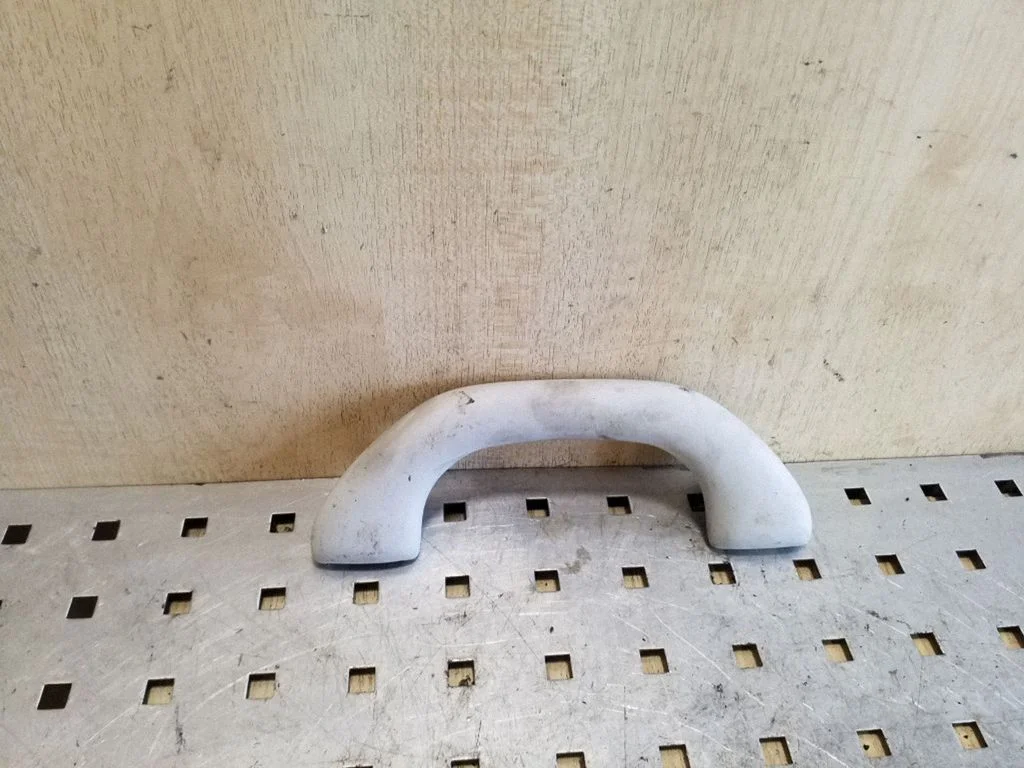 Front interior roof grab handle