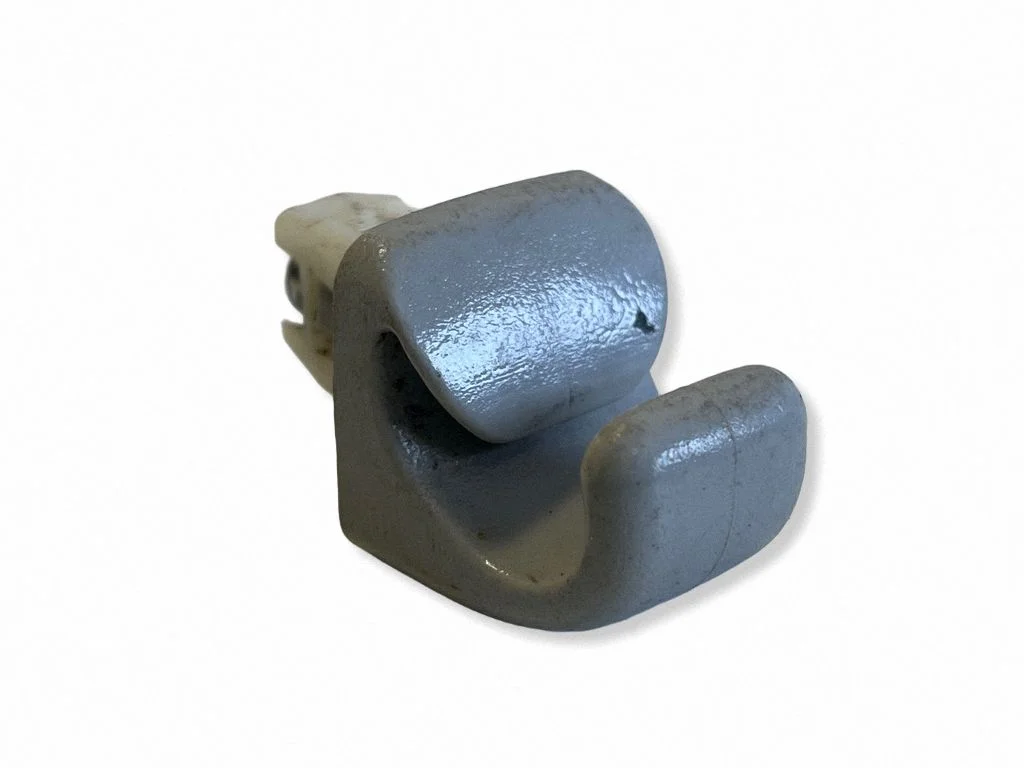 Sun visor clip/hook/bracket